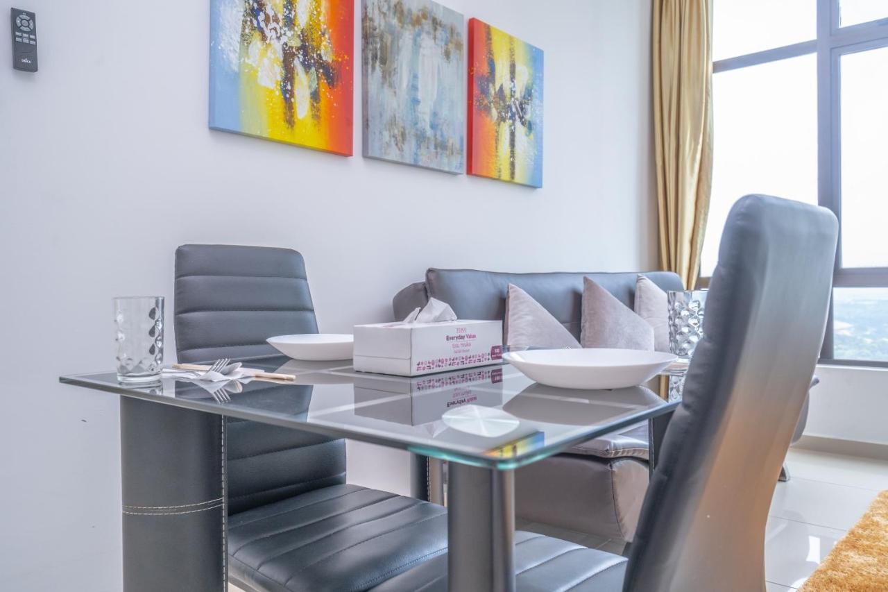 Hotel Oyo 90450 D' Summit 1bhk Yml 2128