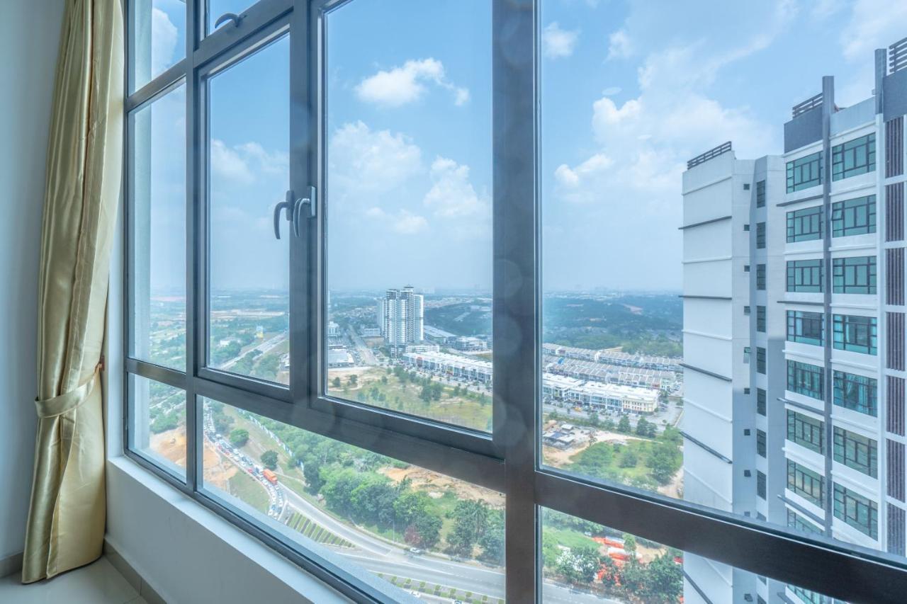 Oyo 90450 D' Summit 1bhk Yml 2128 Johor Bahru